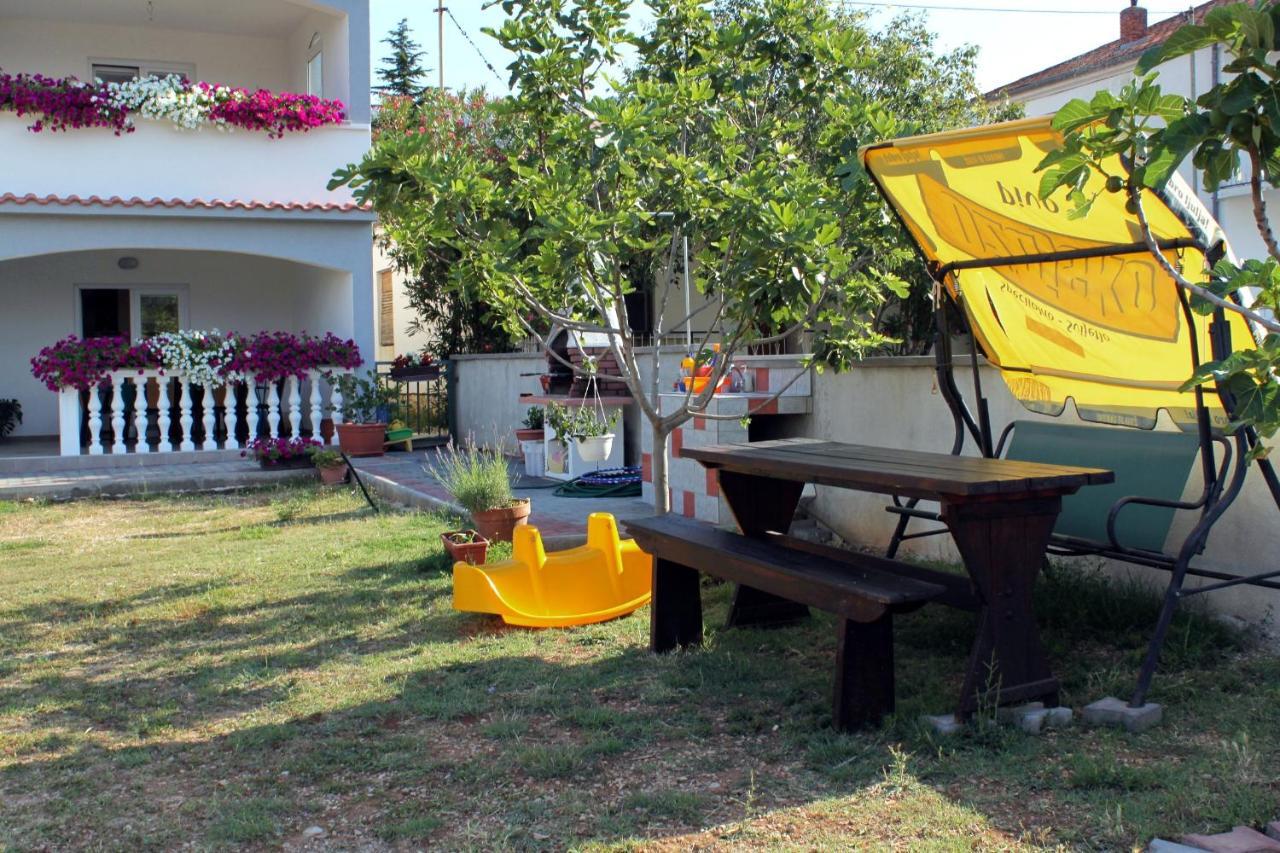 Apartments With A Parking Space Seline, Paklenica - 6603 Starigrad Paklenica Esterno foto