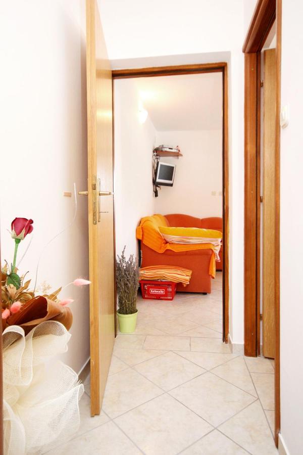 Apartments With A Parking Space Seline, Paklenica - 6603 Starigrad Paklenica Esterno foto